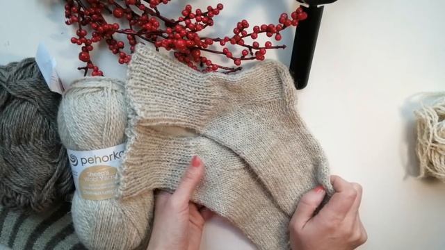 ПРЯЖА ИЗ 100% ШЕРСТИ.ПЕХОРКА И ТРОИЦКАЯ "ДЕРЕВЕНЬКА".ОБЗОР И СРАВНЕНИЕ.