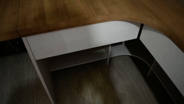 Швейный уголок на заказ. Стол для кройки и шитья на дому. смотреть онлайн