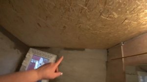 ПОДОКОННИК ИЗ ПЛИТКИ? СТЕНЫ ШПАКЛЮЮ? ОКНА ГЕРМЕТИКОМ ? В ОБЩЕМ РАБОТА КИПИТ