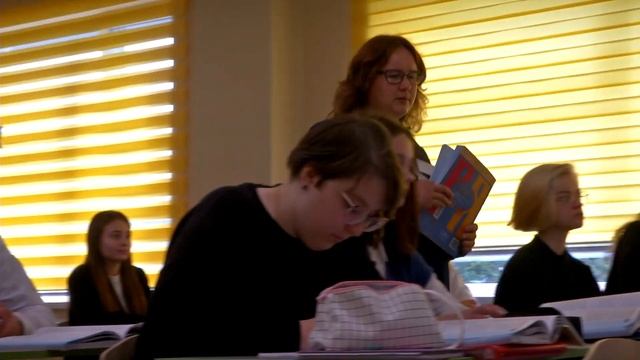 15 школа Твери неузнаваемо преобразилась после капремонта смотреть онлайн