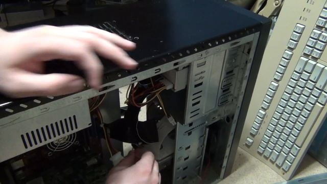 Brand-new PC Chips K7 KT266A M811 Motherboard and Athlon XP PC Build смотреть онлайн