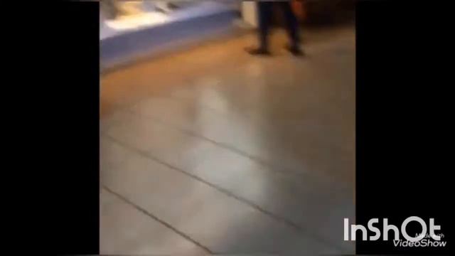 Пол это лава||Мы снесли магазин?! смотреть онлайн