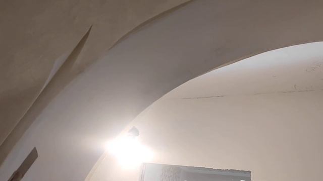 Как оклеить арку обоями.