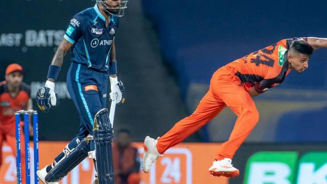 Hardik Pandya  vs  Umran Malik in anger after Umran injured  Pandya during  SRH vs GT #UMRANMALIK