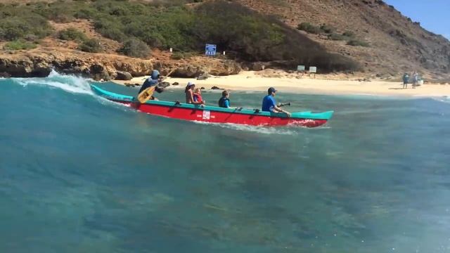 Hawaiian Outrigger Canoe Surfing смотреть онлайн