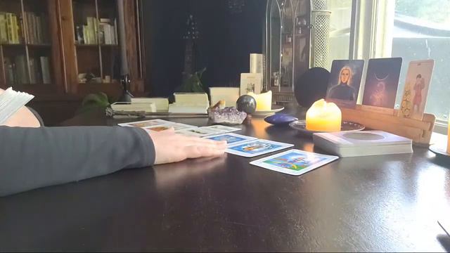LIVE TAROT READINGS смотреть онлайн