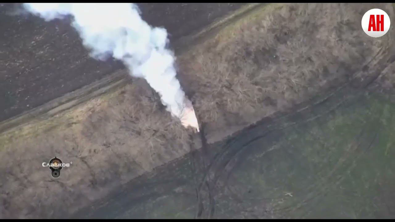 Уничтожение Украинского БУКа дроном ланцет. Destruction of the Ukrainian BEECH by a drone "Lancet" смотреть онлайн