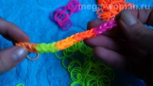 Фигурки из резинок. Фигурка из резинок Rainbow loom ""Конфета на палочке" без станка