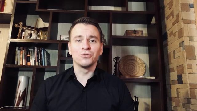 «Мы помним». Андрей Соколов читает стихотворение Эдуарда Асадова «В землянке»