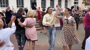 Танцы с оркестром! А это оттепель! Поёт Марина Житинёва! Dancing with the orchestra!