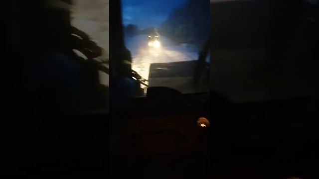 Пробиваем дорогу на кировце к-701. смотреть онлайн