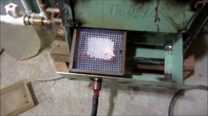 отопление в гараже на газу (пропан в балонах).
