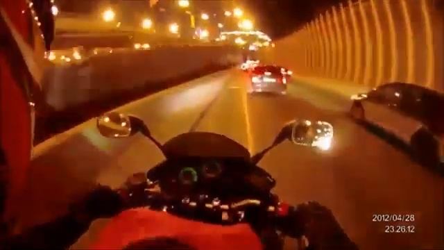 езда на мотоцикле смотреть онлайн