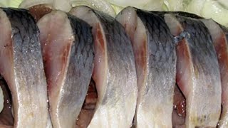 ВКУСНЕЕ ЧЕМ В МАГАЗИНЕ/ МАЛОСОЛЬНАЯ СЕЛЁДКА / Быстро и Вкусно/Сельдь/Селёдка/Сельдь малосолёная