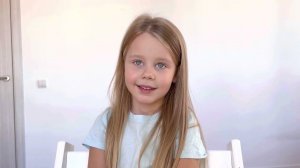 Бурцева Арина 4.5г Рост 104 Рекламная визитка