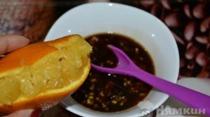 Куриные голени с луком в духовке