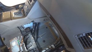 Вода в салоне Volvo XC90. Забиты дренажи Volvo XC90.