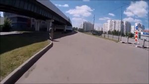 у метро "Бульвар адмирала Ушакова"