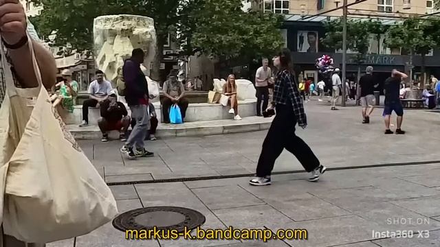 Funking up the Blues on the Street in Frankfurt - Suzie Q смотреть онлайн