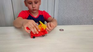 Распаковка и первые впечатления от Диких СКРИЧЕРОВ! Машинки-трансформеры в деле!|| Машинки скричеры