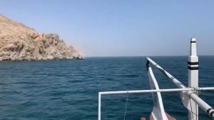 МОРСКАЯ ПРОГУЛКА В ОМАН. ЭКСКУРСИЯ ИЗ ОАЭ. ФУДЖЕЙРА. БУХТА ОДИНОКОГО БЕДУИНА. МУСАНДАМ. ОАЭ 2020