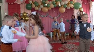 Выпускной, танец "Смайлики"