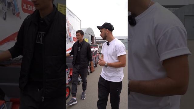 Отгрузка штукатурных станций SERTAMASTER XL компании ФАВОРИТ смотреть онлайн