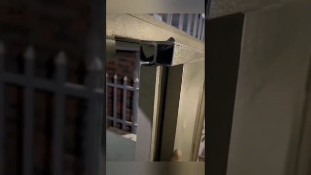 Защёлка для раздвижных ворот ? Мастеру на заметку ?️??