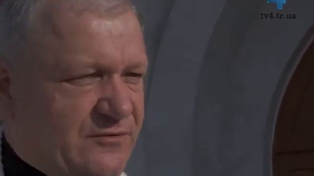 У Тернопіль привезли Хрест та Ікону, які святий Іван Павло II подарував для молоді усього світу смотреть онлайн