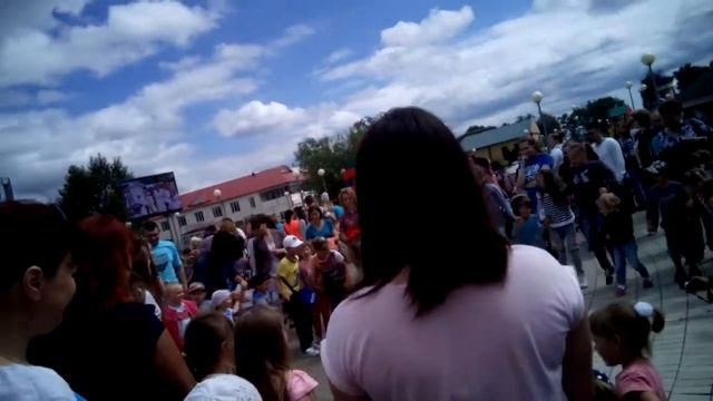 бродячий цирк в ишиме"СНЫ УЛИЦ"!!!!!!vagrant circus "DREAMS of STREETS" смотреть онлайн