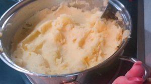 Запеканка с фаршем и картофельным пюре