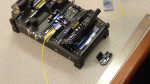 Монтаж LC Splice-On коннектора на кабель 2 мм с помощью Ilsintech SWIFT KF4A с HS-2.5F и HF4-LC