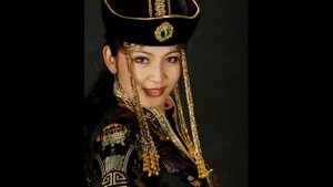 Ана туралы  жыр  Песня о матери на монгольском c переходом на казахский язык