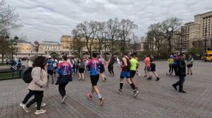 Летим во Владивосток за автомобилями. Гуляем по Москве. День 1