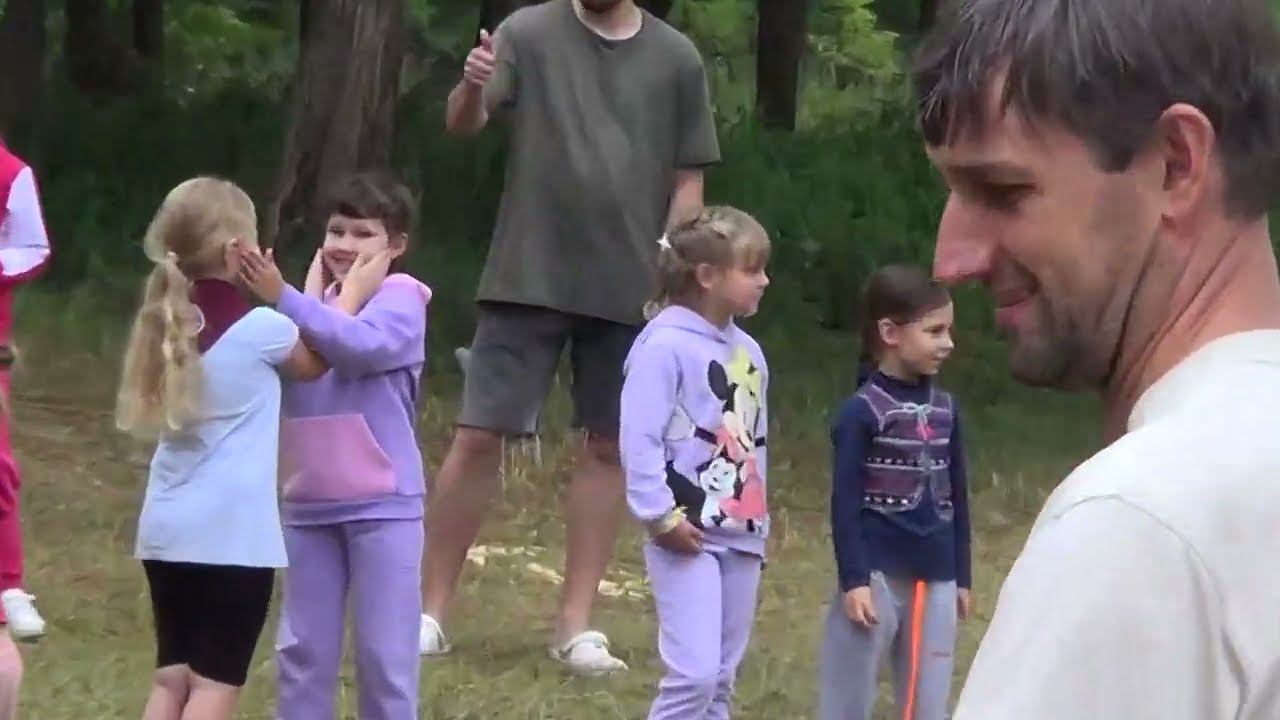 НАС КУСАЮТ КОМАРЫ / БЛАГОДАТЬ смотреть онлайн