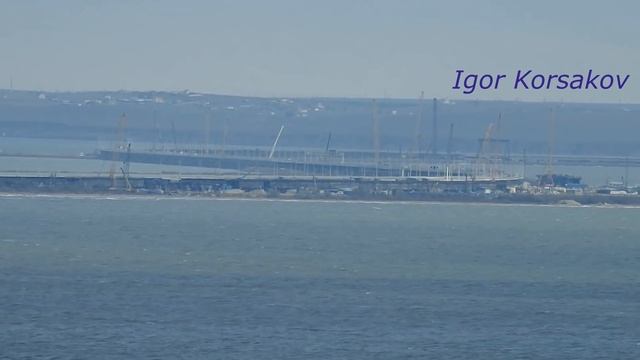 Крымский(апрель 2018)мост! Ж/Д надвижка с Тамани! Арки,опоры,пролёты! Освещение,ограждение! Обзор смотреть онлайн