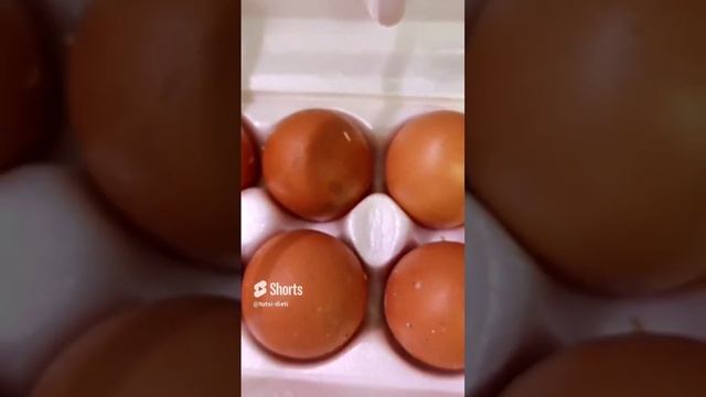 Всегда! Проверяйте яйца перед покупкой. Канал Тутси влог.