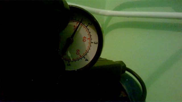 Работа электрического водяного насоса Aquario ADB-40 смотреть онлайн