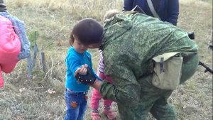 Тёмная ночь. Курган Саур-Могила. город Снежное. snezhnoe.info