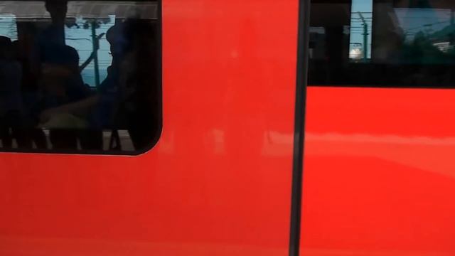 Посадка в поезд Ласточка смотреть онлайн