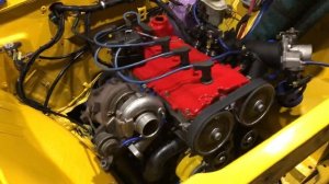 Первый запуск двигателя Ваз 2110 16 клапанов на москвиче 2140 Дракоша