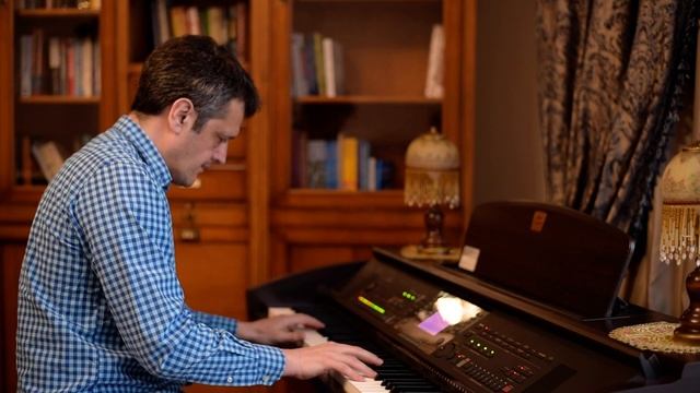 Вальс "Апрель" - композитор и исполнитель Виктор Скаршевский смотреть онлайн