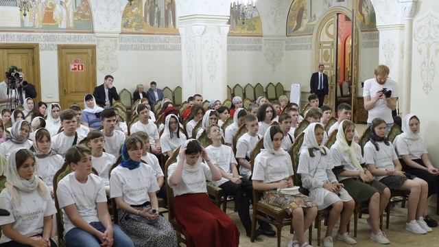 Встреча Патриарха Кирилла с активистами МОО «ВНУКИ» и детьми из Донбасса