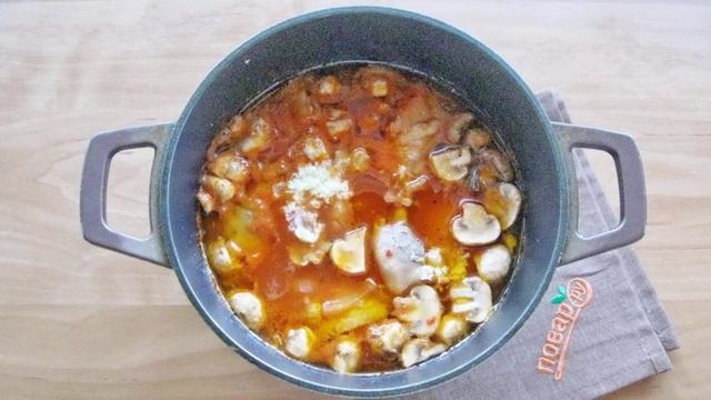 Курица в вине по французски
