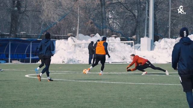 Первая тренировка «Крыльев» в Самаре в 2022 смотреть онлайн