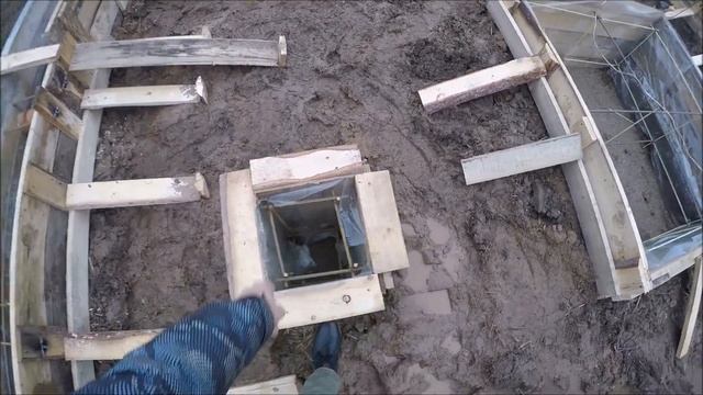 Готовая опалубка фундамента под деревянный дом перед заливкой смотреть онлайн