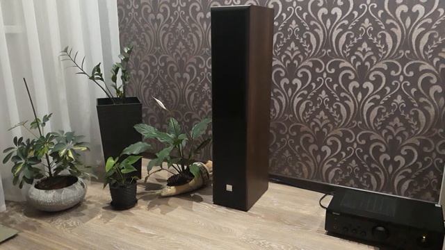 Слушаем Dali SPEKTOR 6 и Denon PMA-720AE смотреть онлайн