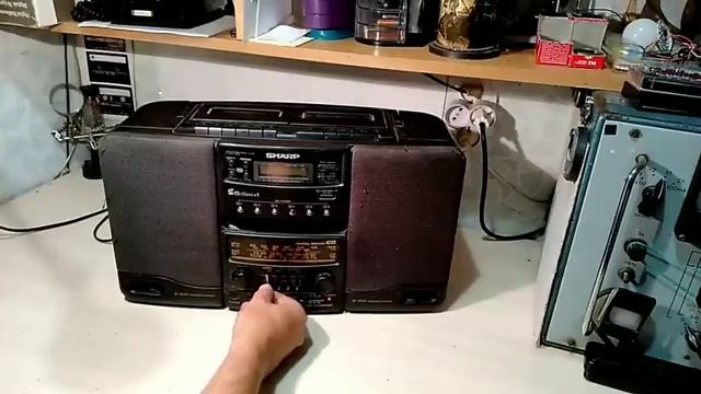 SHARP WQ-CH600 магнитола с СD-чейнджером из 90х годов смотреть онлайн