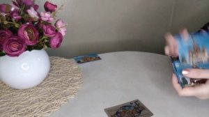 Нужна ли Червовая Дама Крестовому Королю? Расклад на игральных картах