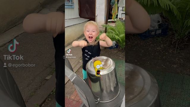 Просто ААААА
